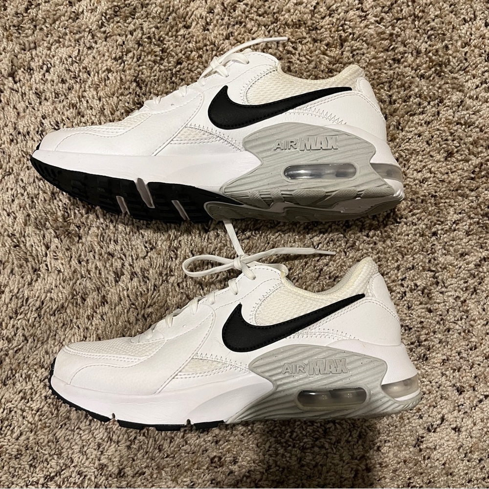 Nike AIR MAX EXCEE 8.5 Women